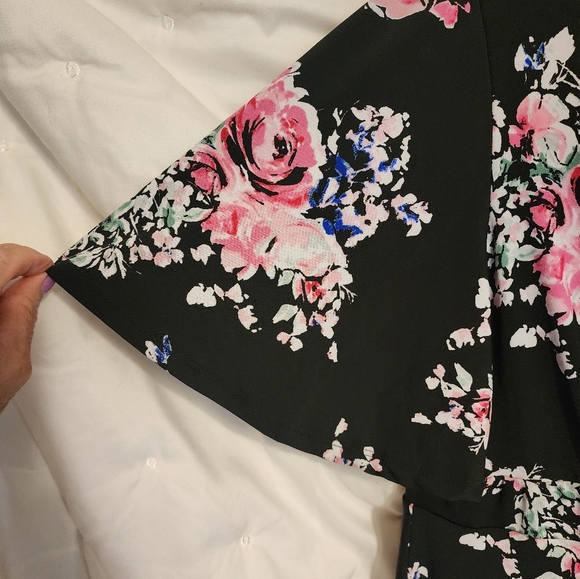 Torrid Top - Picture 3 of 5